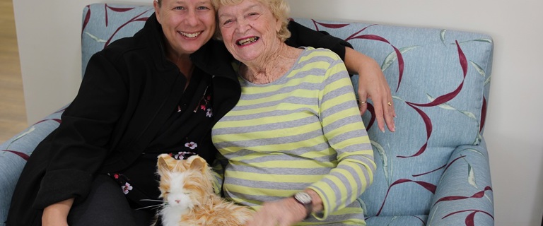 2019-04-06 Wilma the robotic cat wows residents.hero(2).jpg 2019-04-06 Wilma the robotic cat wows residents.hero(2).jpg