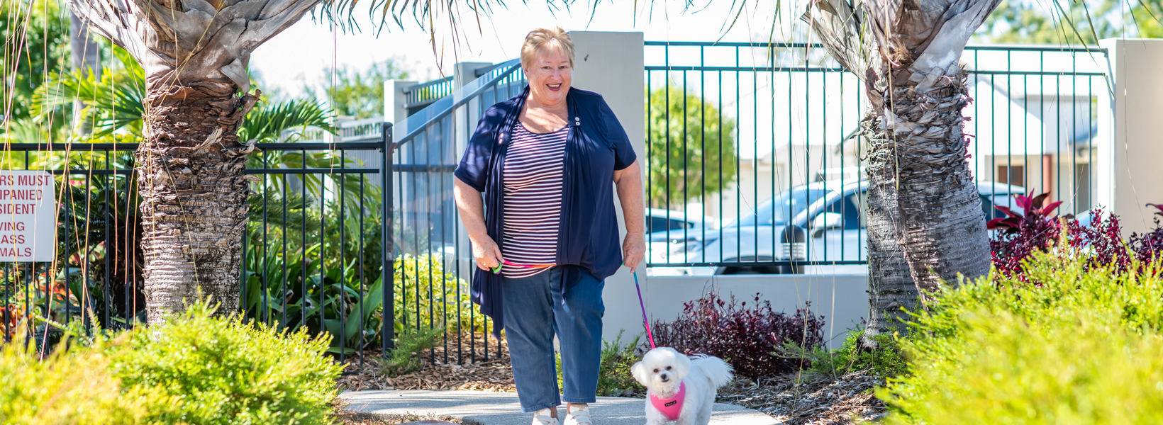 Breezes Sally James (9).JPG Breezes Sally James (9).JPG