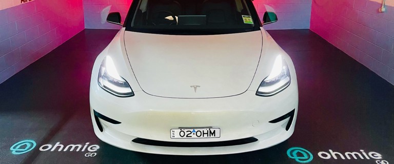 OhmieGOTesla.jpg OhmieGOTesla.jpg