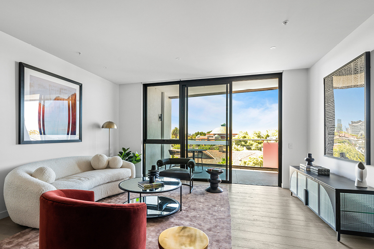 Europa on Alma - 117