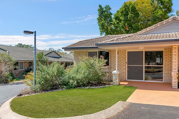 Fairview Unit 35 Front.jpg